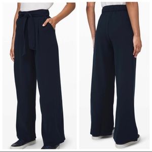 Lululemon Blue High Waist Belted Noir Pants Sz 8
